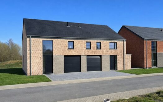 Maison neuve 3 façades à vendre – Chimay